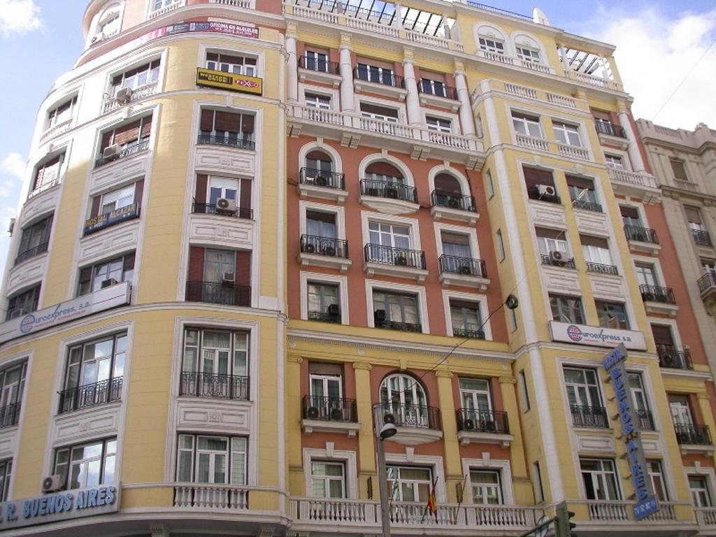 Hostal Buenos Aires Madrid Exterior foto